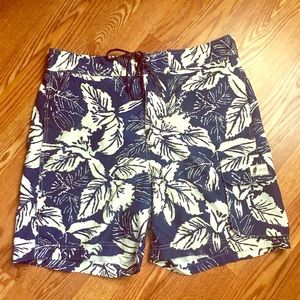 Men’s Swimming trunks sz Large